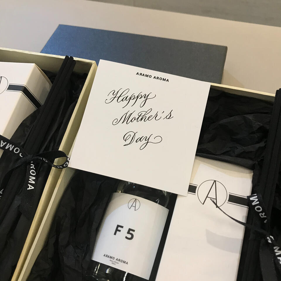 บริการเขียน Calligraphy ณ Aramo Aroma สาขาเซ็นทรัลพระราม 9