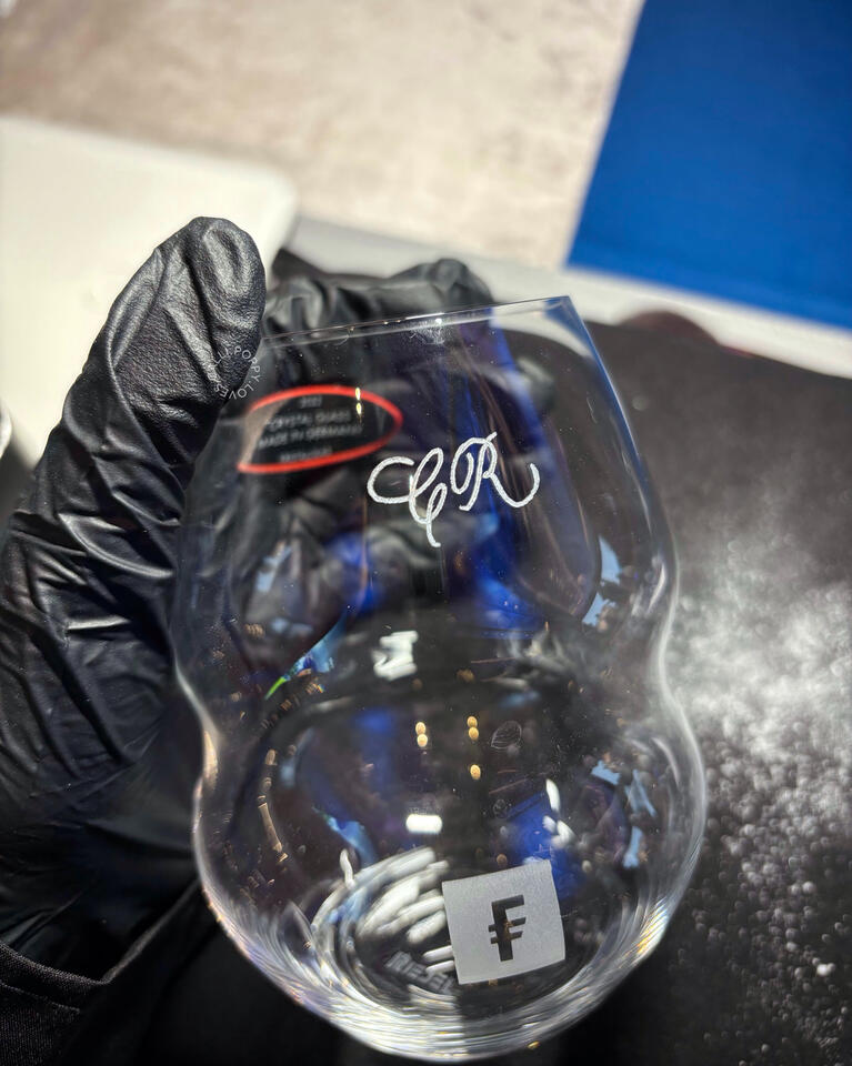 Engraving initials on glass