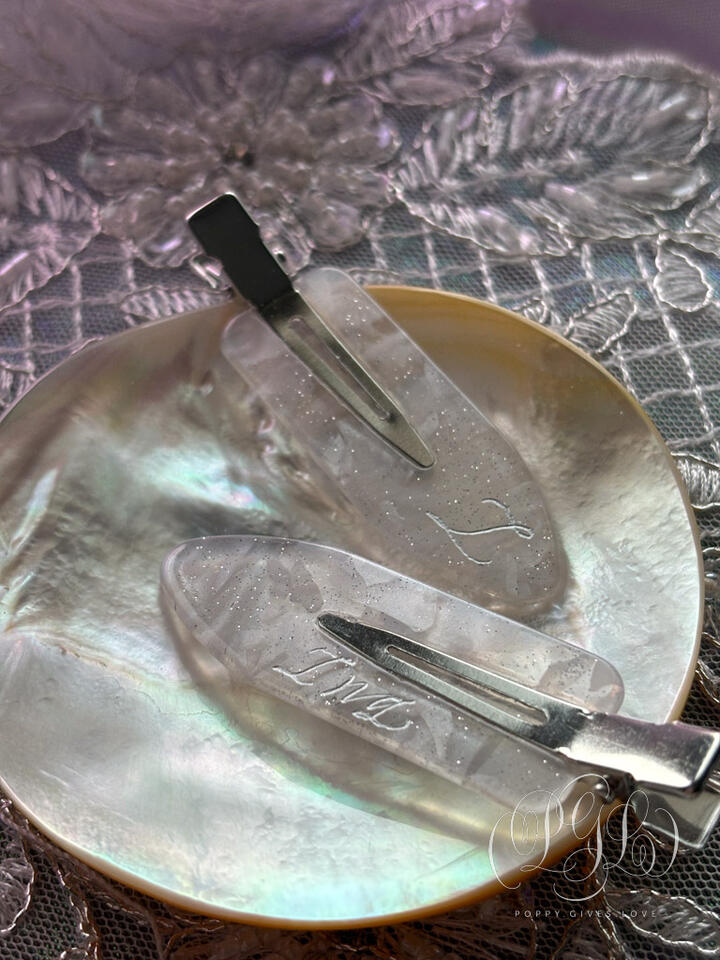 Engrave on hairclips